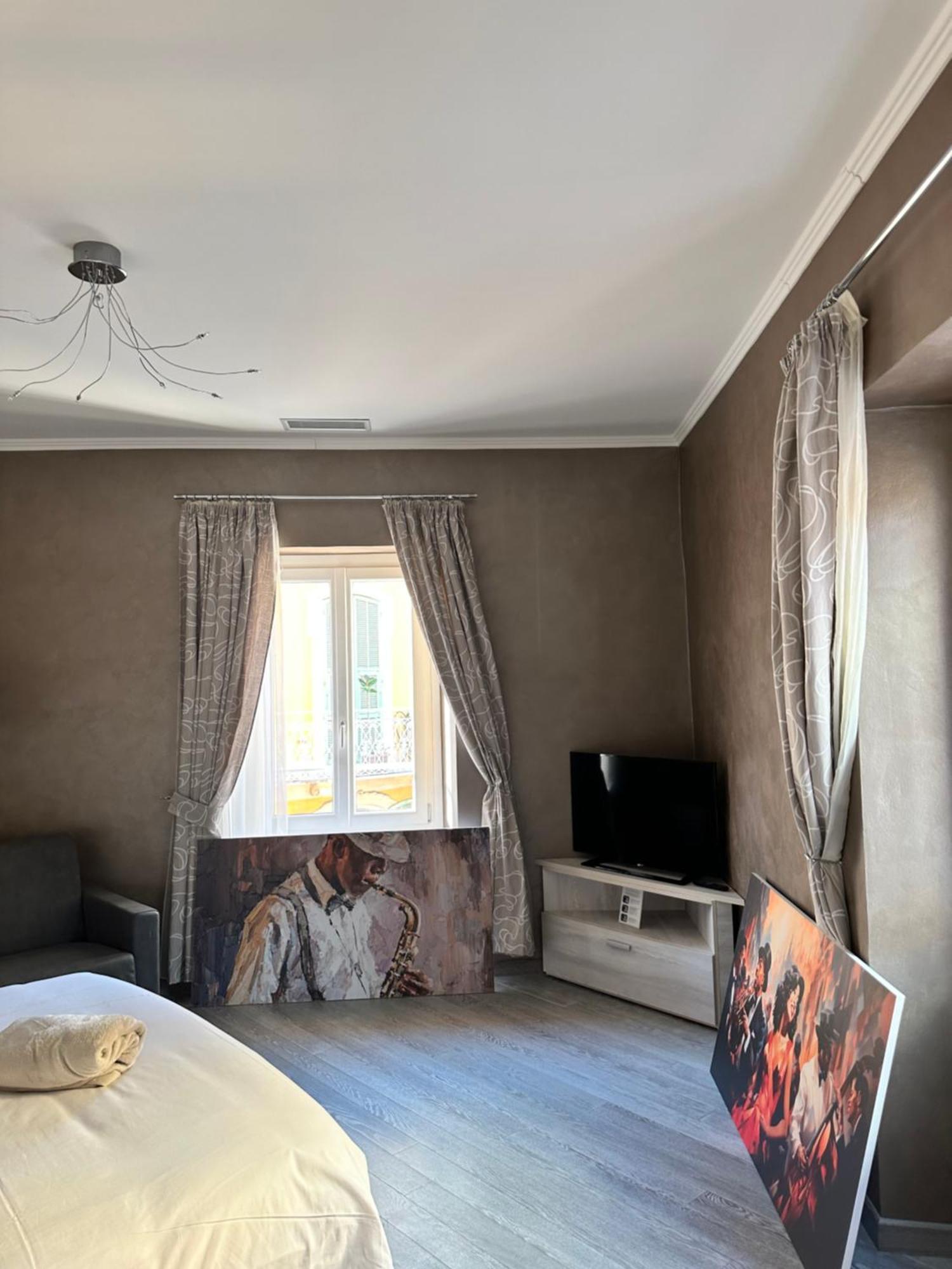 Prima Fila Due Pemium Guest House Санремо Екстер'єр фото